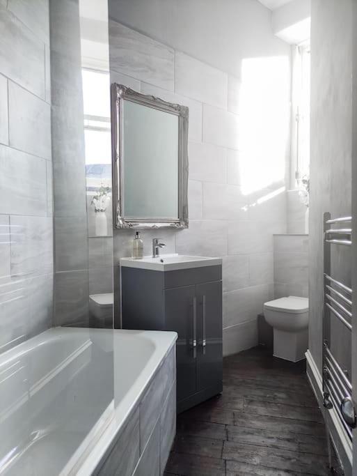 אדינבורו Beautiful Georgian New Town 2 Bed Apartment מראה חיצוני תמונה